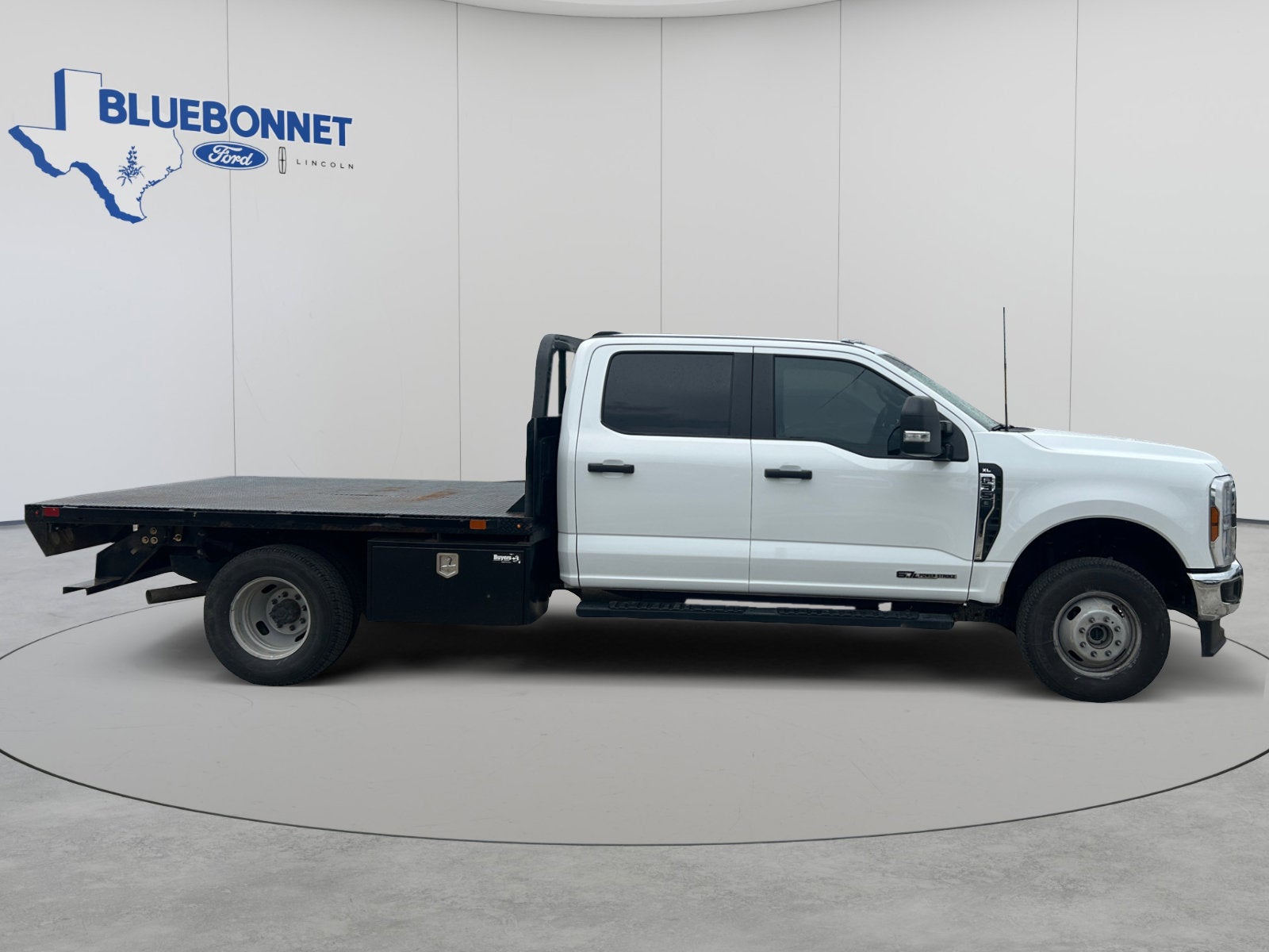 2024 Ford Super Duty F-350 DRW Base