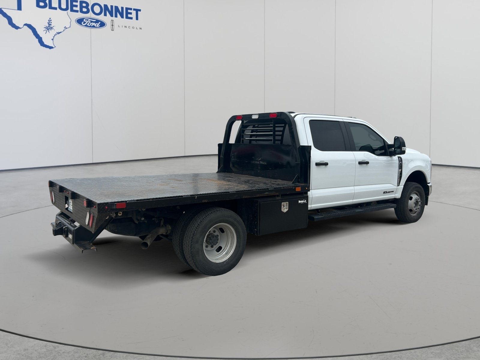 2024 Ford Super Duty F-350 DRW Base