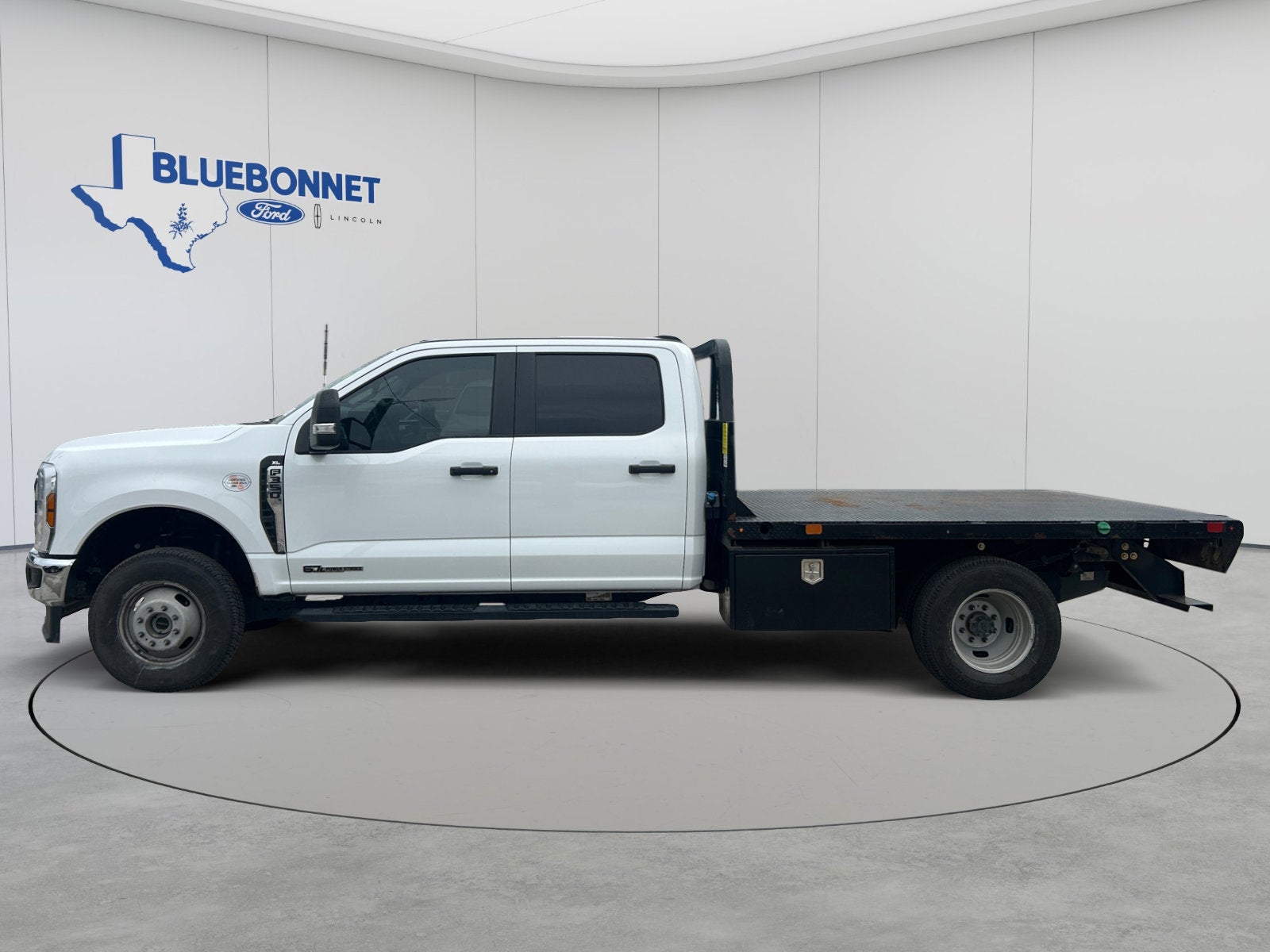2024 Ford Super Duty F-350 DRW Base