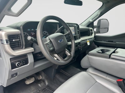 2024 Ford Super Duty F-350 DRW Base