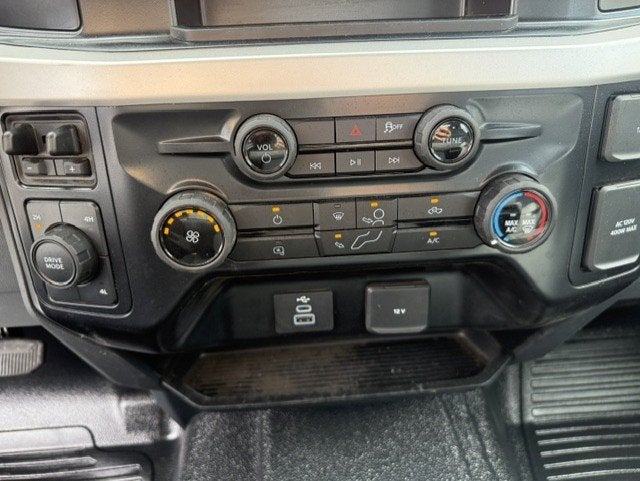 2025 Ford Super Duty F-350 DRW SCAB