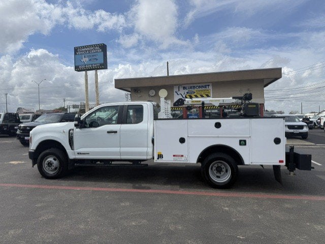 2025 Ford Super Duty F-350 DRW SCAB