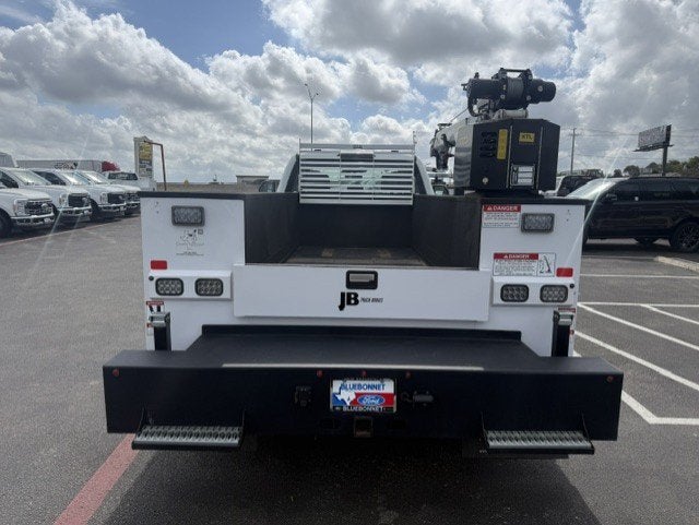 2025 Ford Super Duty F-350 DRW SCAB