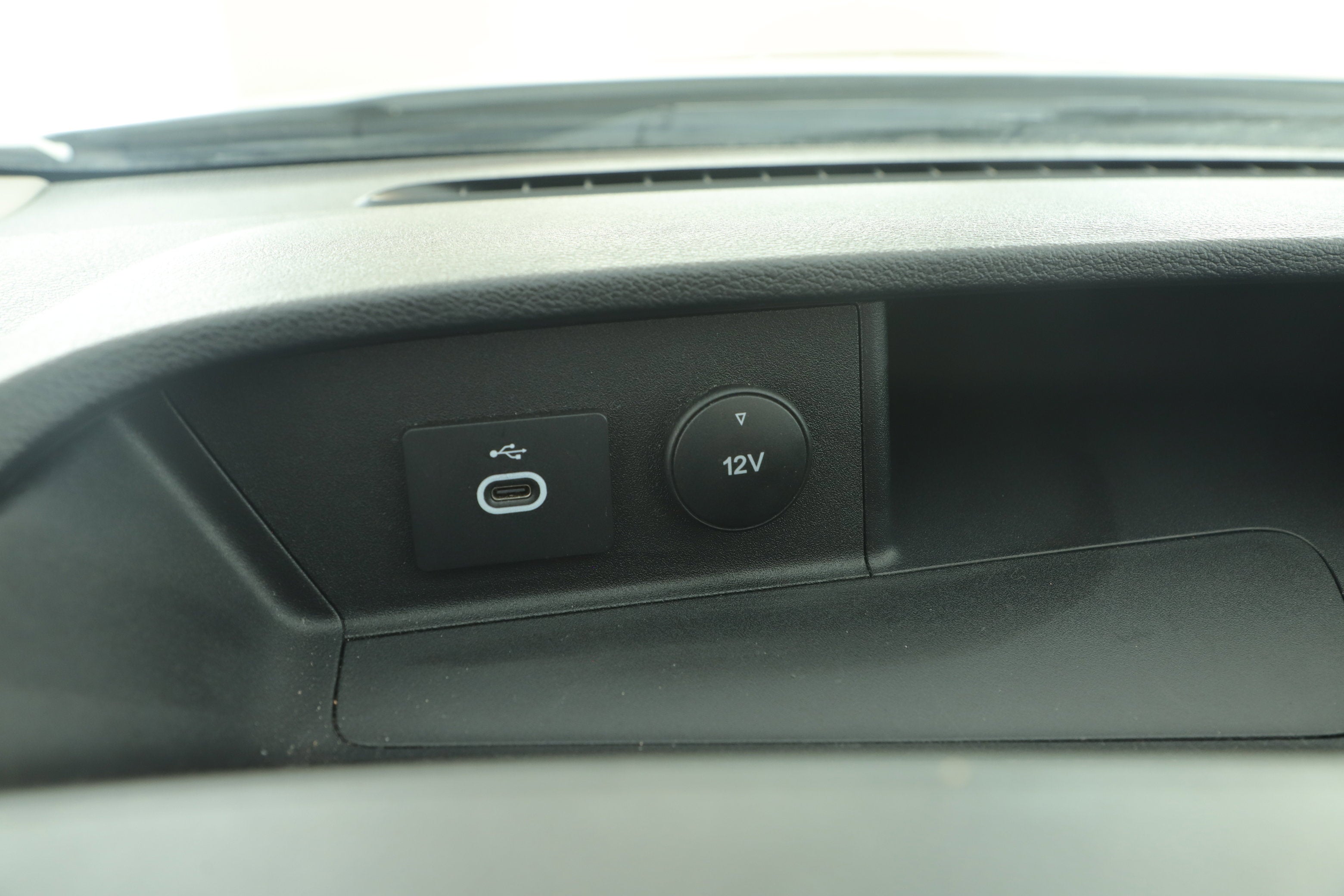 2023 Ford Transit Passenger Wagon T350