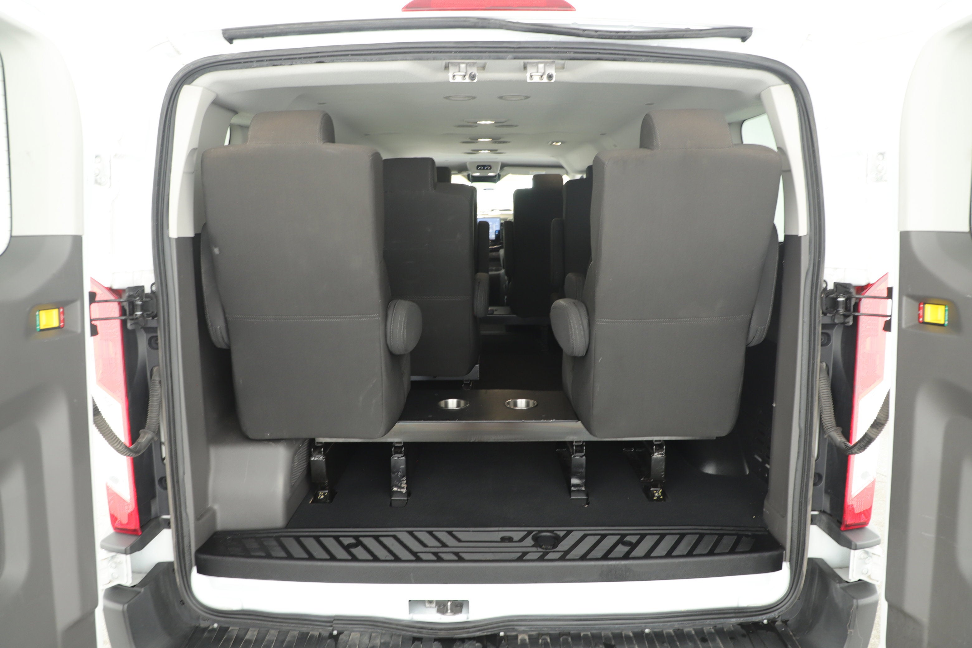 2023 Ford Transit Passenger Wagon T350
