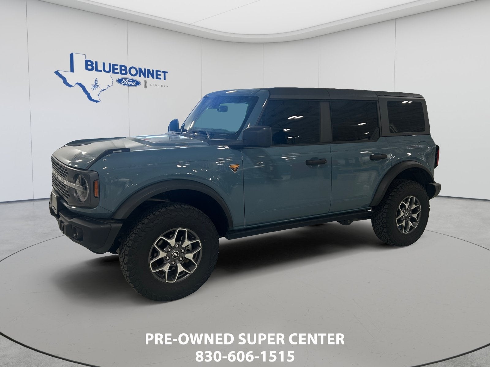 2023 Ford Bronco Base