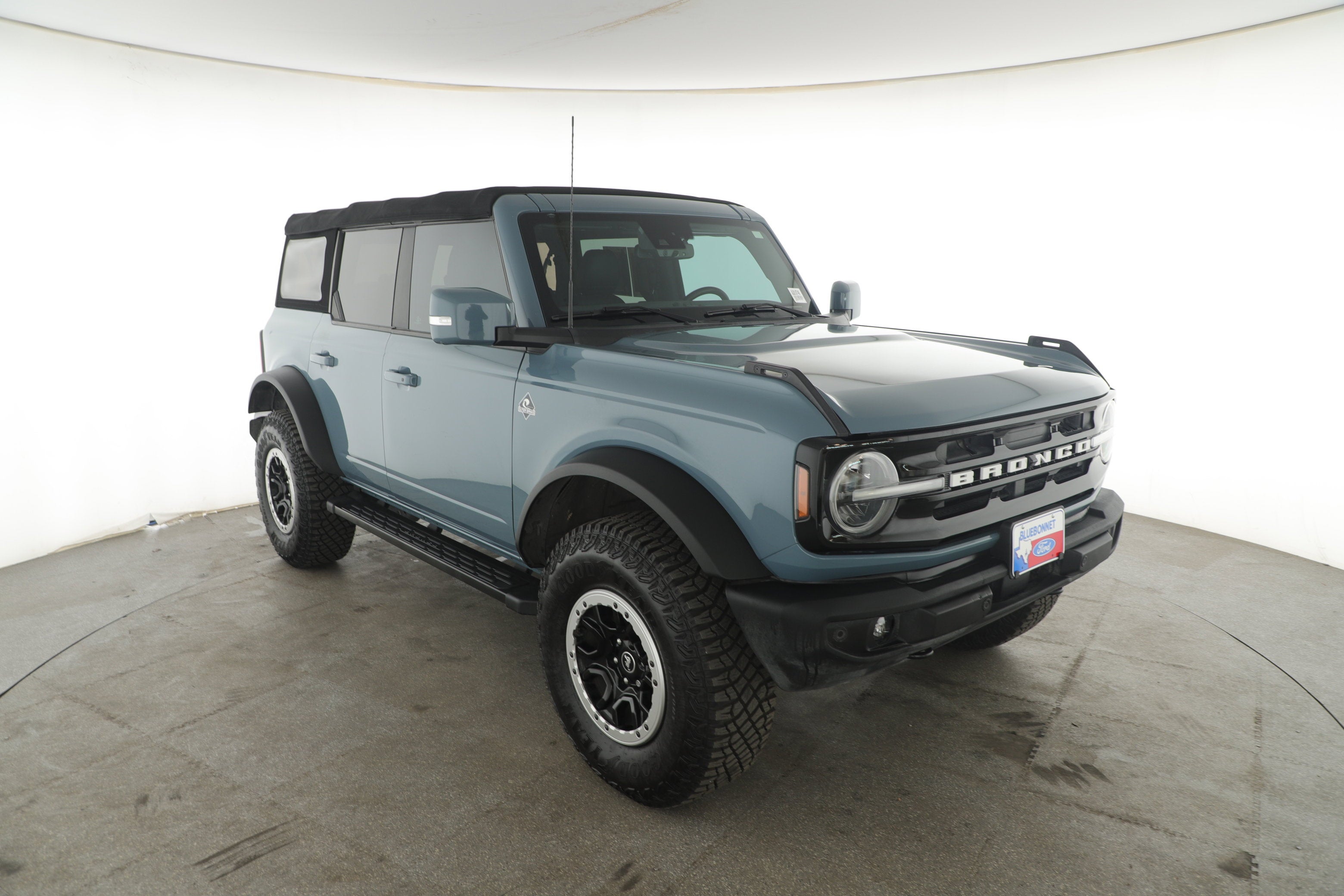 2022 Ford Bronco Base