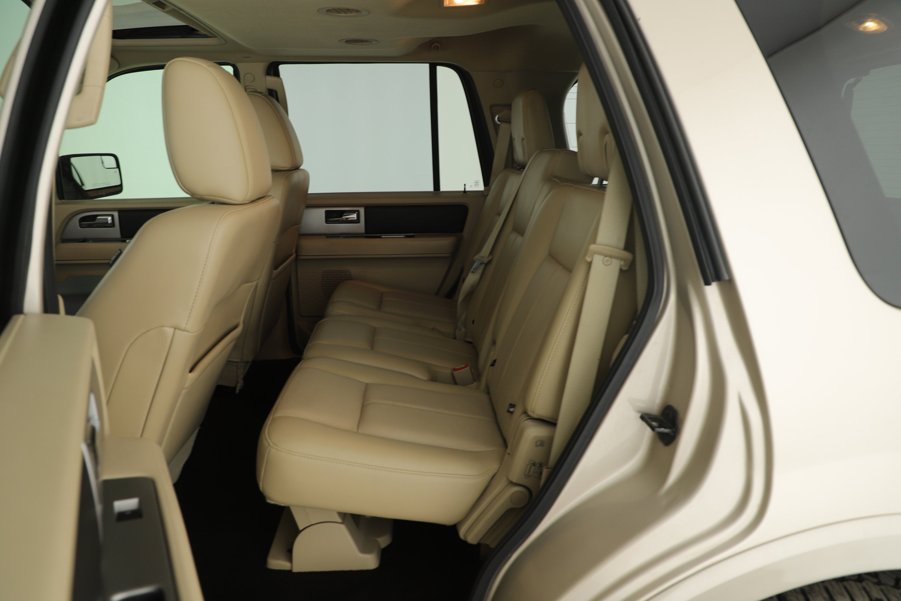 2017 Ford Expedition Base