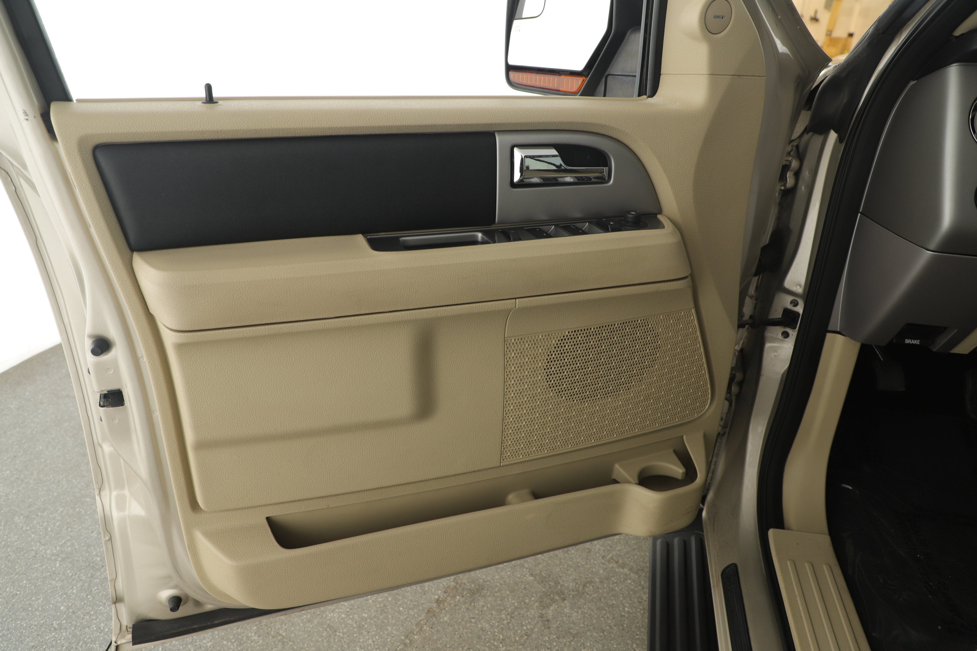 2017 Ford Expedition Base