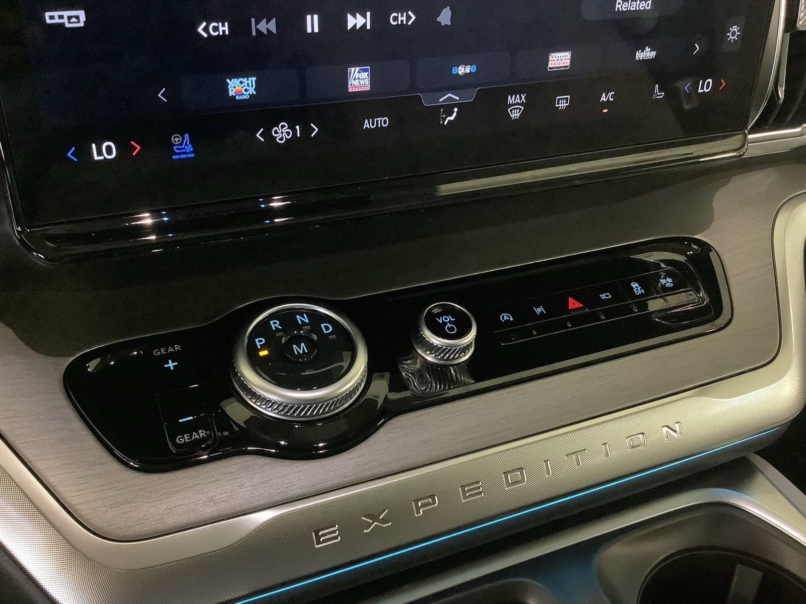 2027 Ford Expedition Platinum