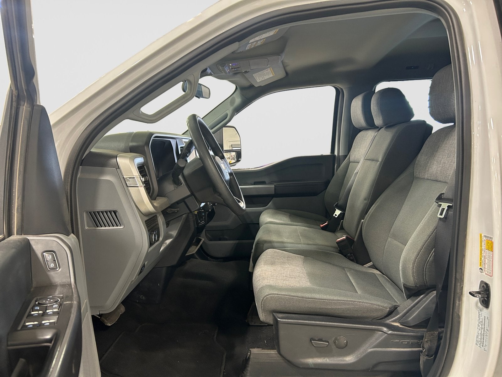 2025 Ford Super Duty F-250 SRW Base