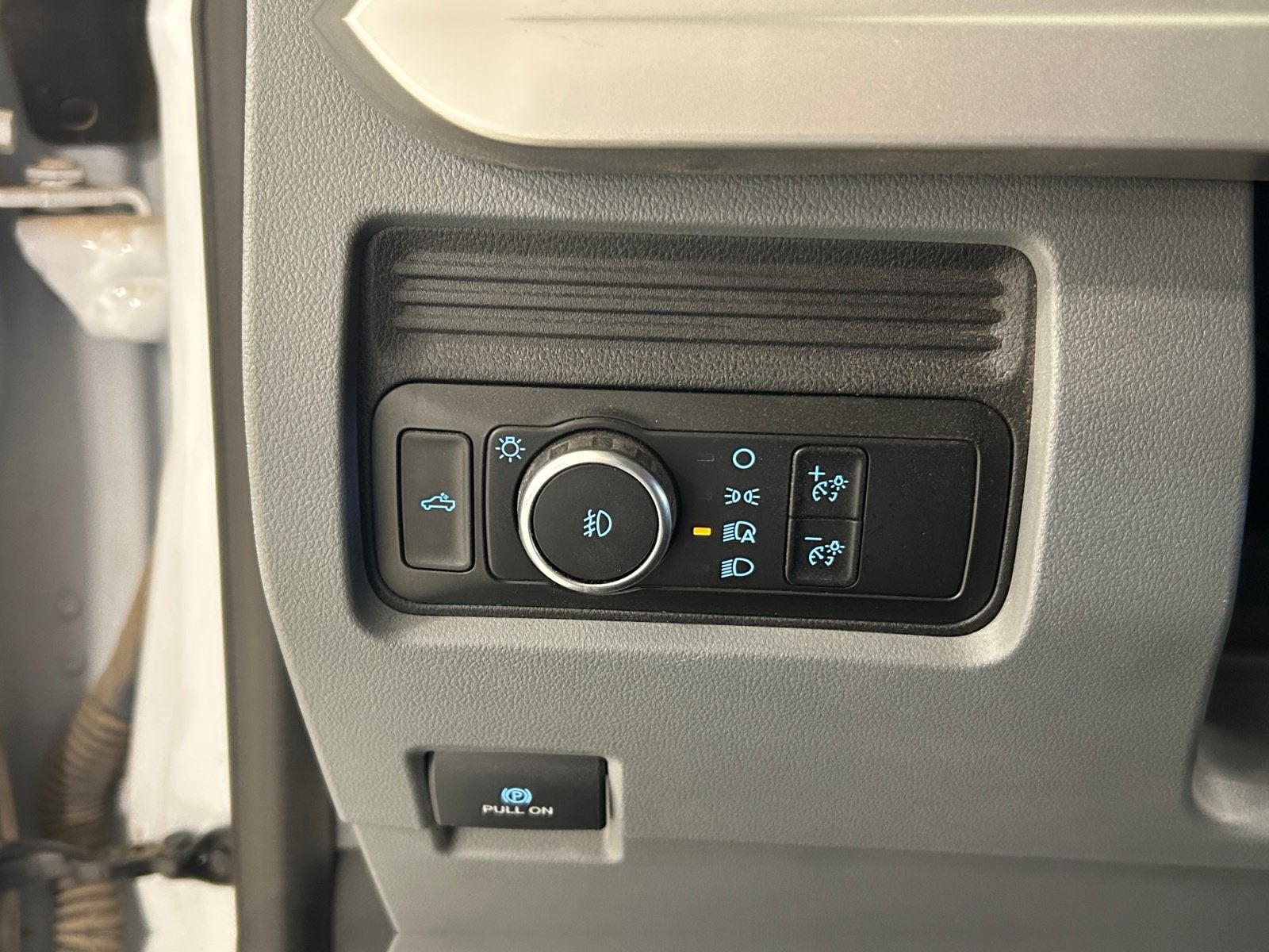 2025 Ford Super Duty F-250 SRW Base