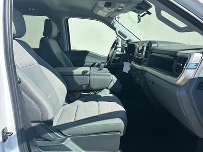 2025 Ford Super Duty F-250 SRW Base