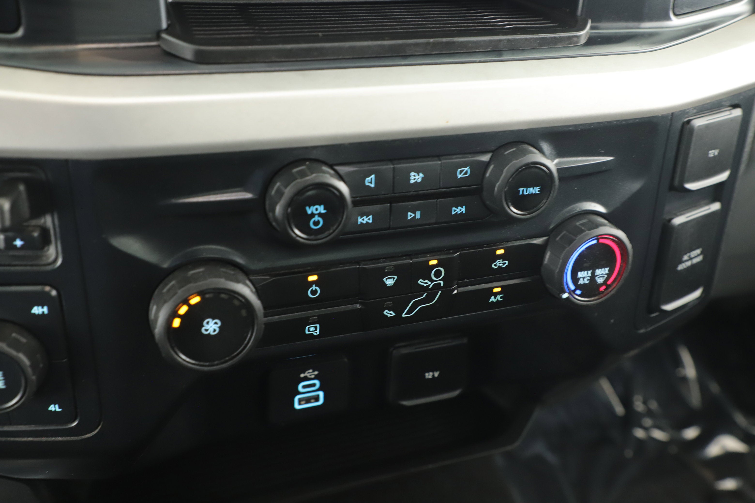 2024 Ford Super Duty F-250 SRW XLT