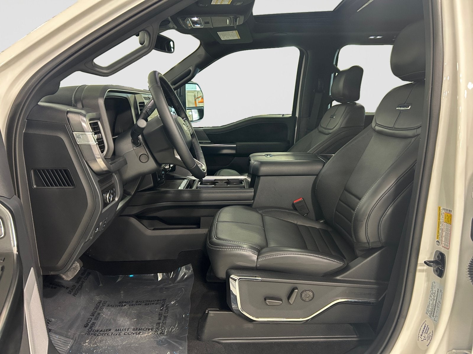 2025 Ford Super Duty F-250 SRW Platinum