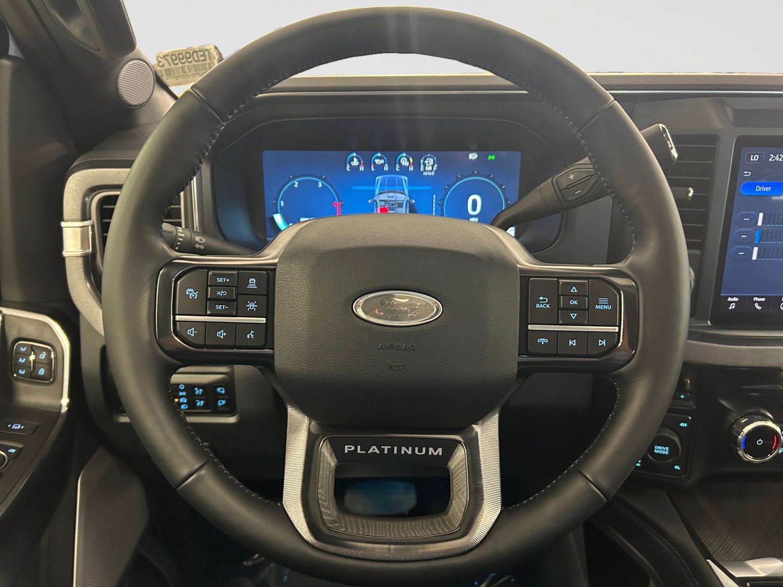 2025 Ford Super Duty F-250 SRW Platinum