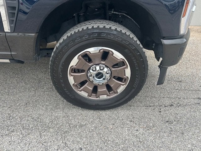 2025 Ford Super Duty F-250 SRW Base