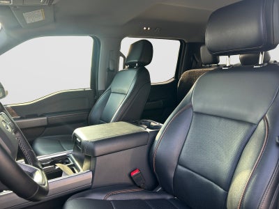 2025 Ford Super Duty F-250 SRW Base