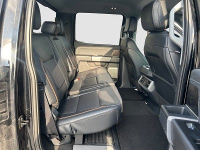 2025 Ford Super Duty F-250 SRW Base