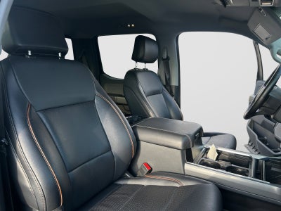 2025 Ford Super Duty F-250 SRW Base