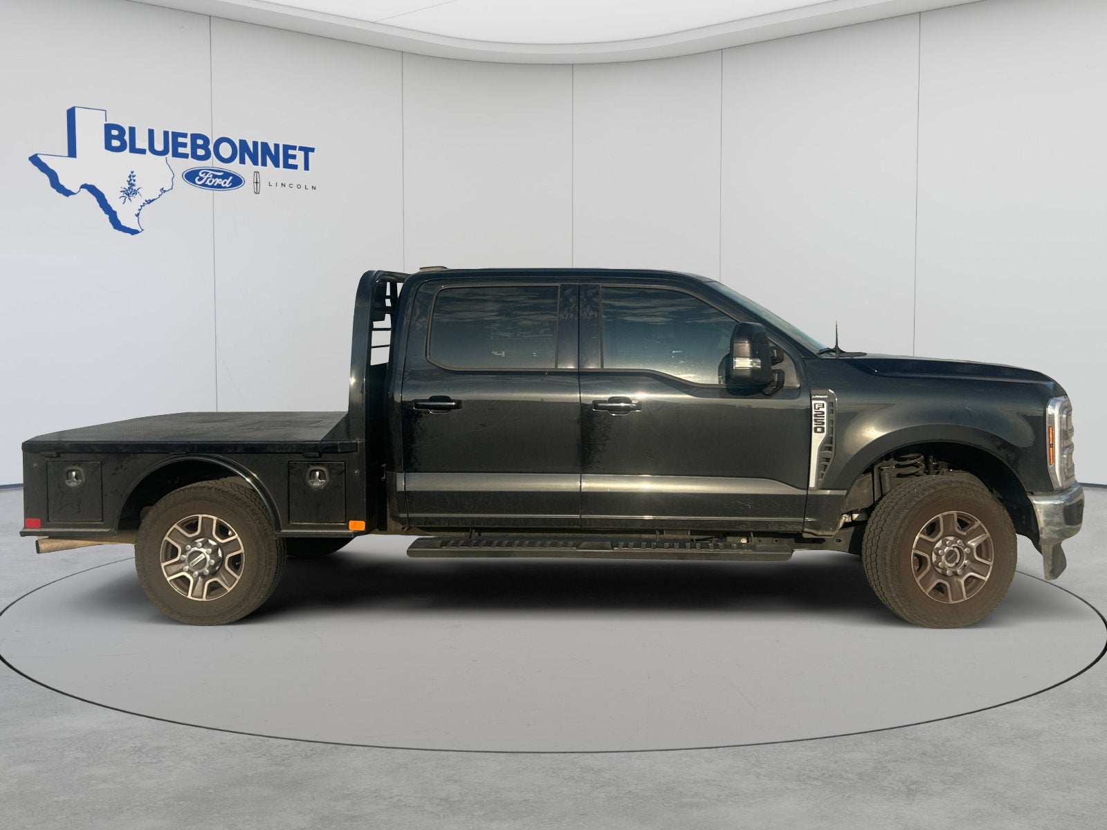 2025 Ford Super Duty F-250 SRW Base