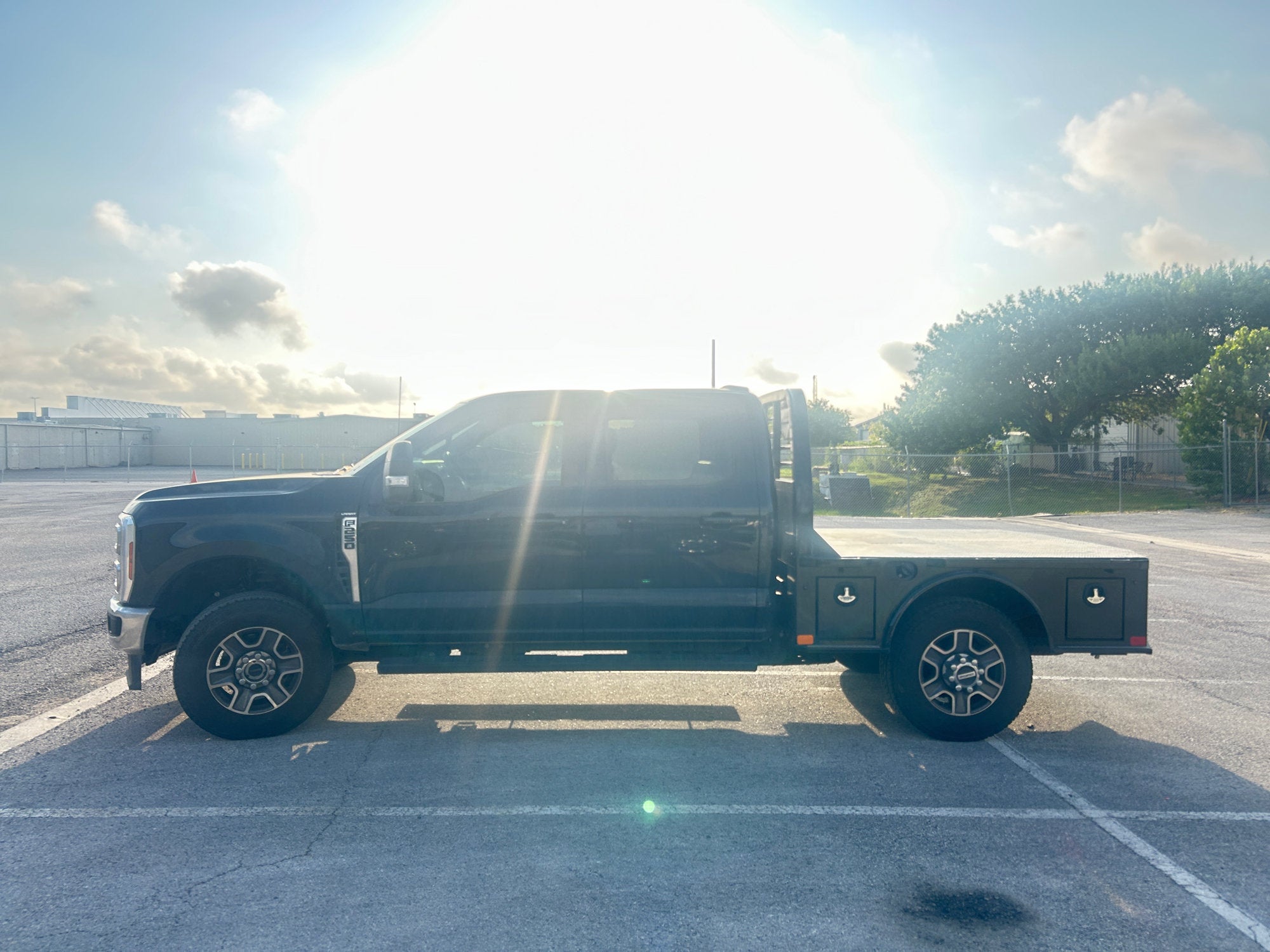 2025 Ford Super Duty F-250 SRW Base