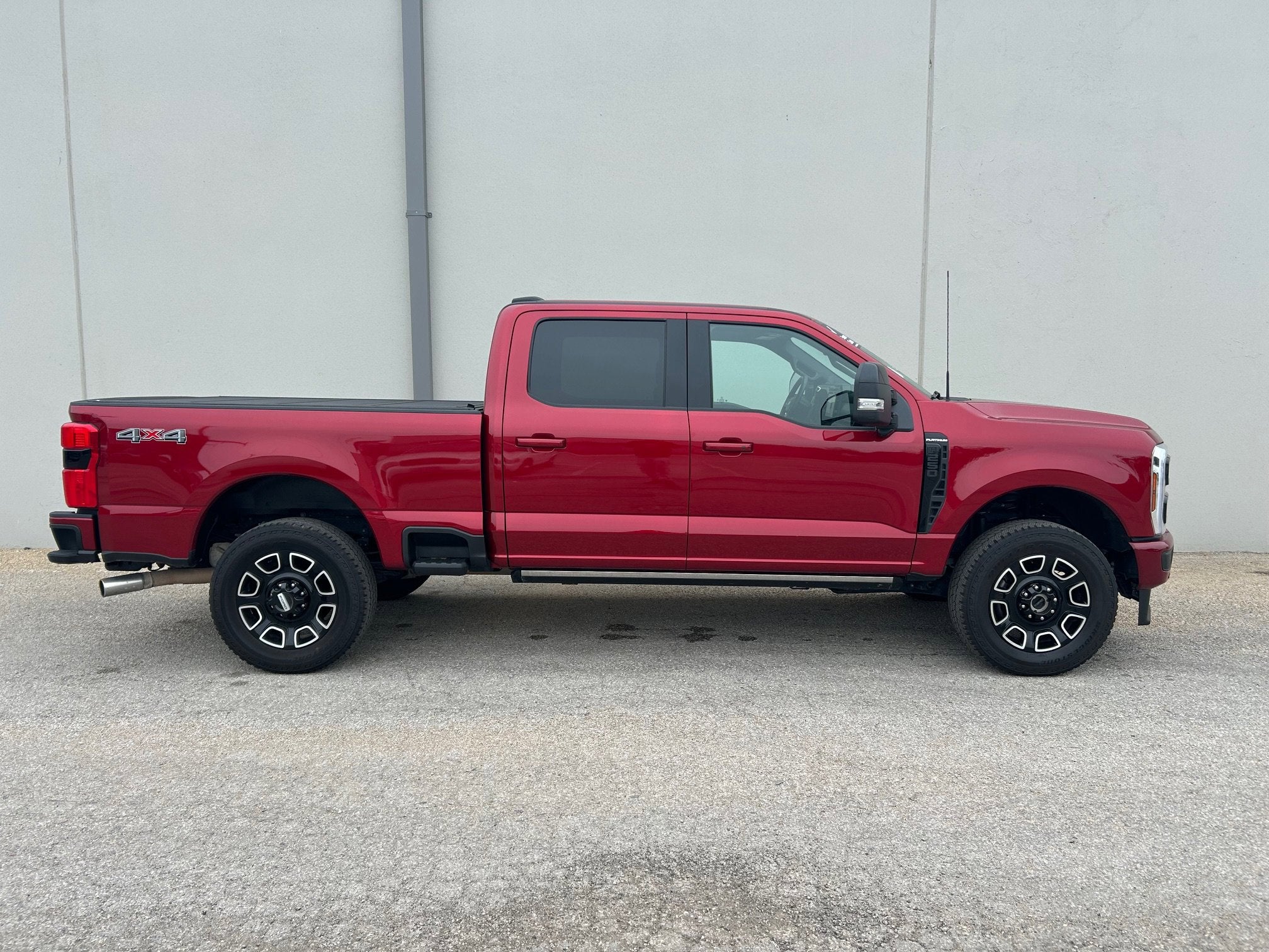 2025 Ford Super Duty F-250 SRW Base