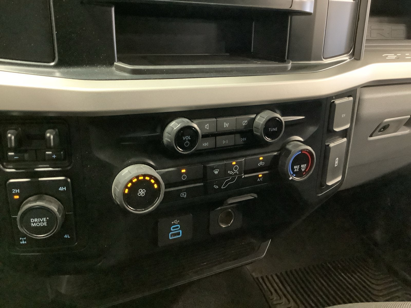 2024 Ford Super Duty F-250 SRW Base