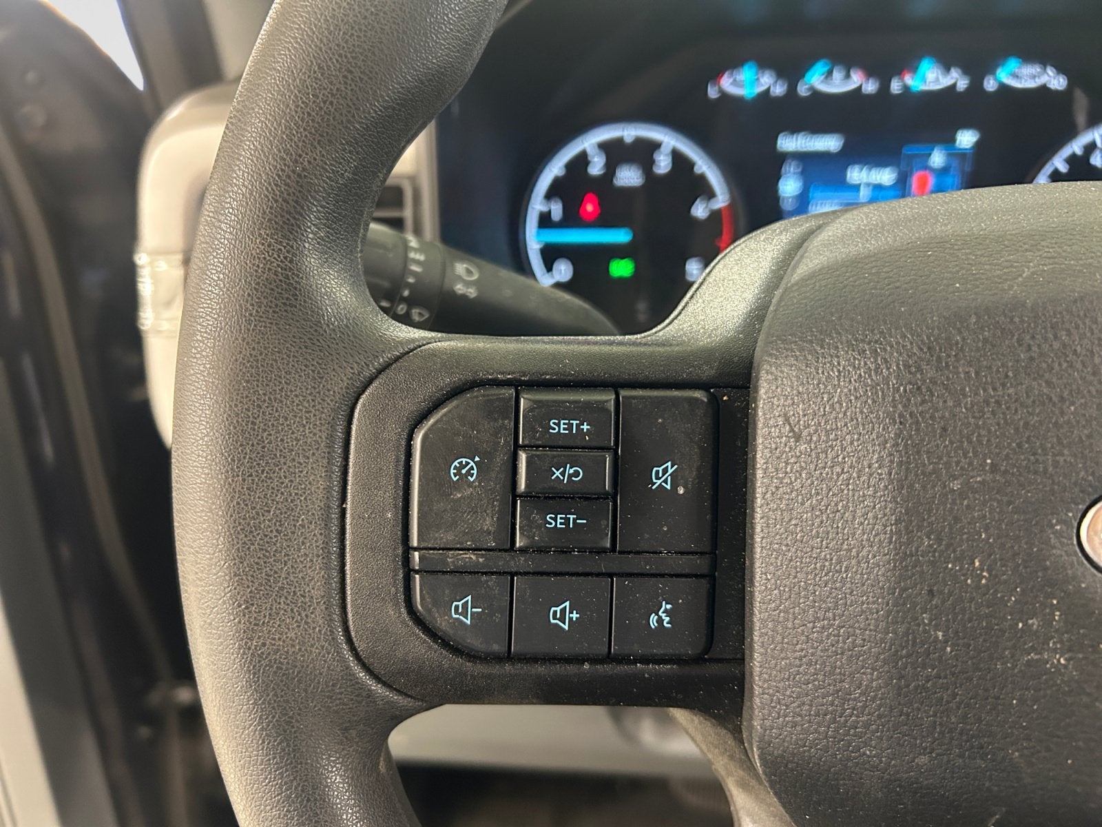 2025 Ford Super Duty F-250 SRW Base