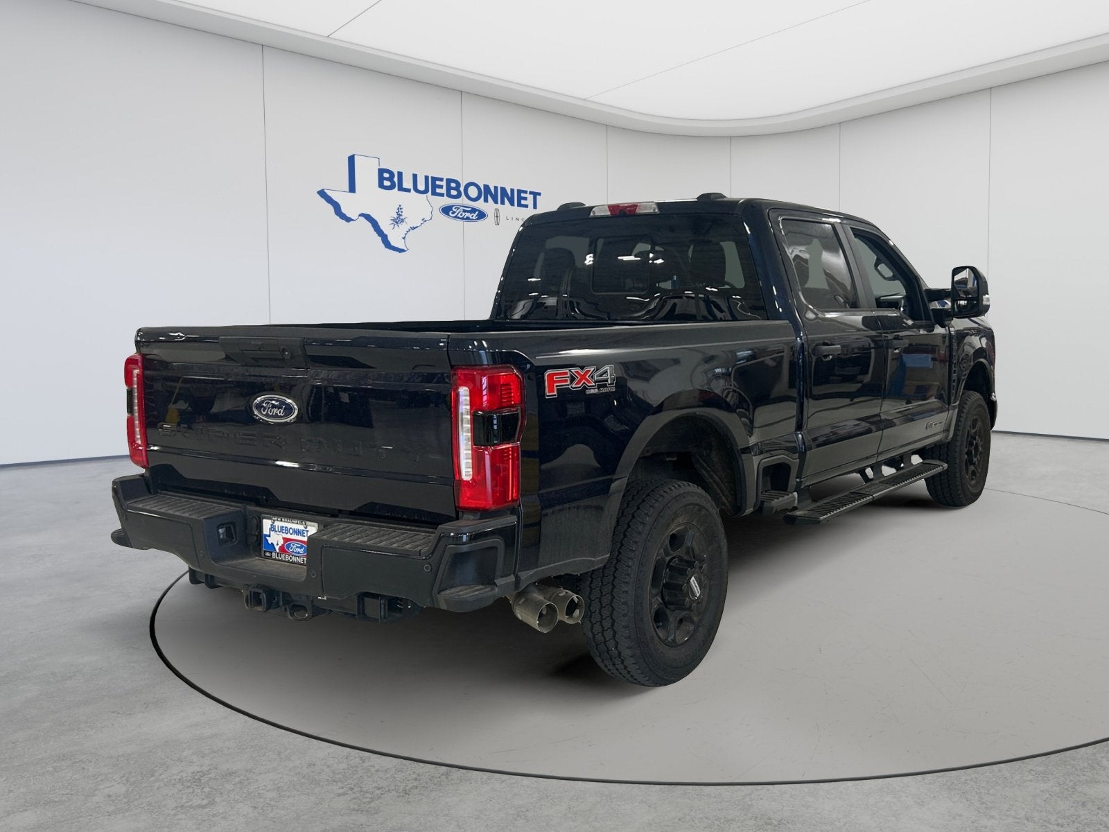 2025 Ford Super Duty F-250 SRW Base
