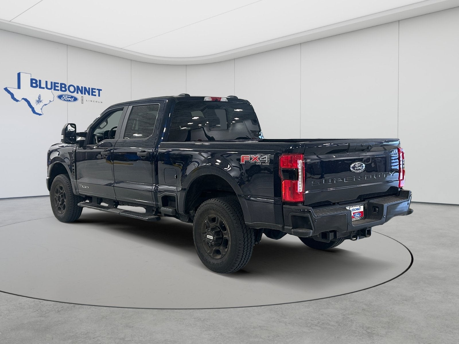 2025 Ford Super Duty F-250 SRW Base