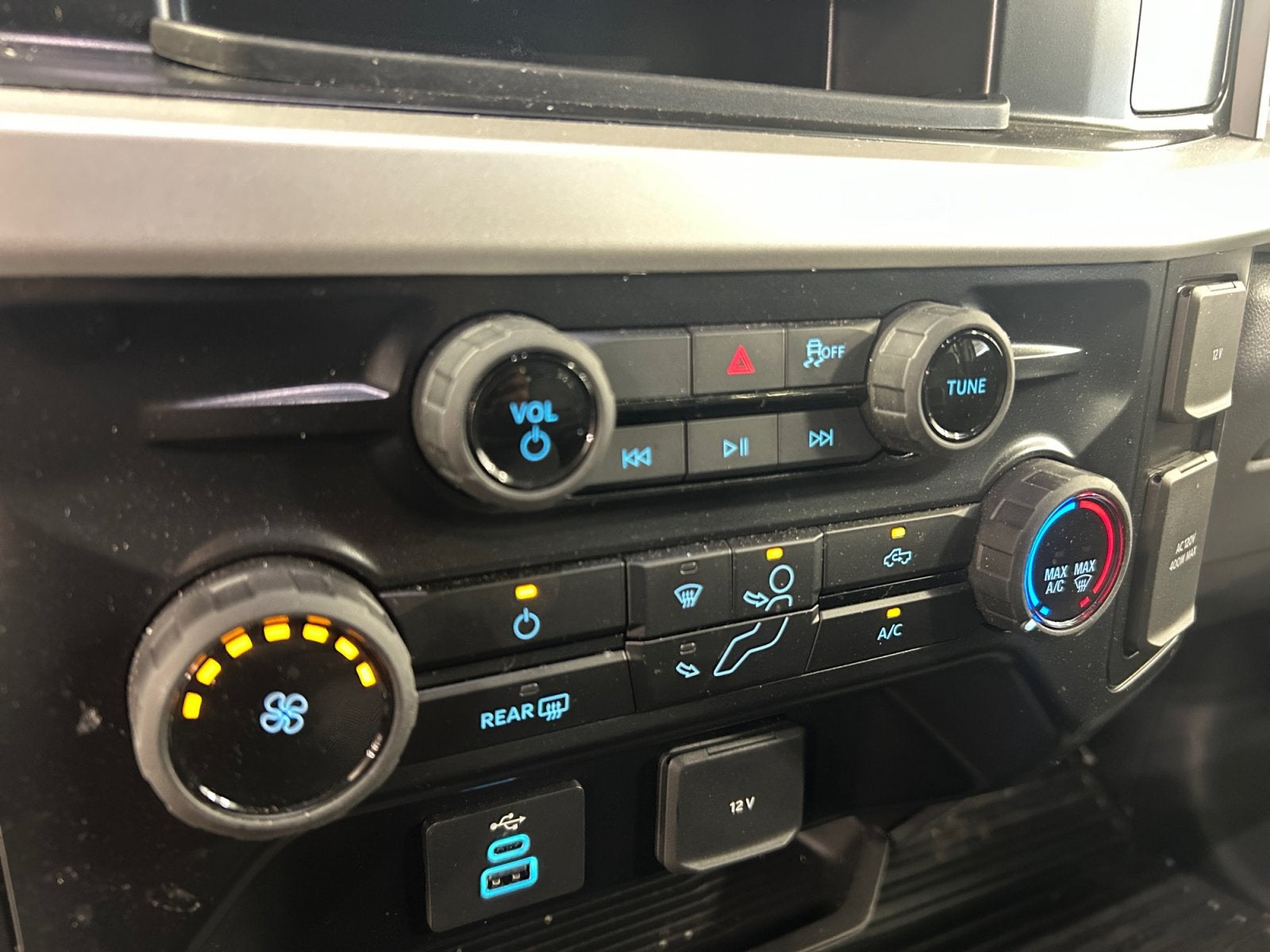 2026 Ford Super Duty F-350 SRW Base