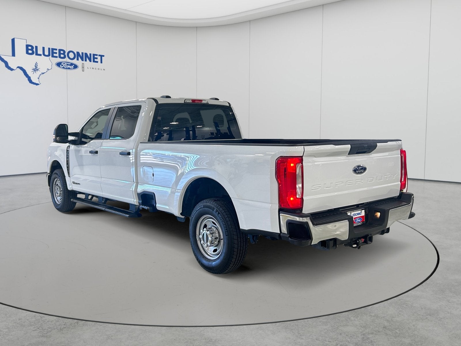 2025 Ford Super Duty F-350 SRW XL
