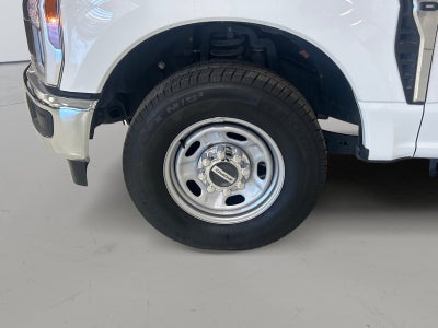2025 Ford Super Duty F-350 SRW XL