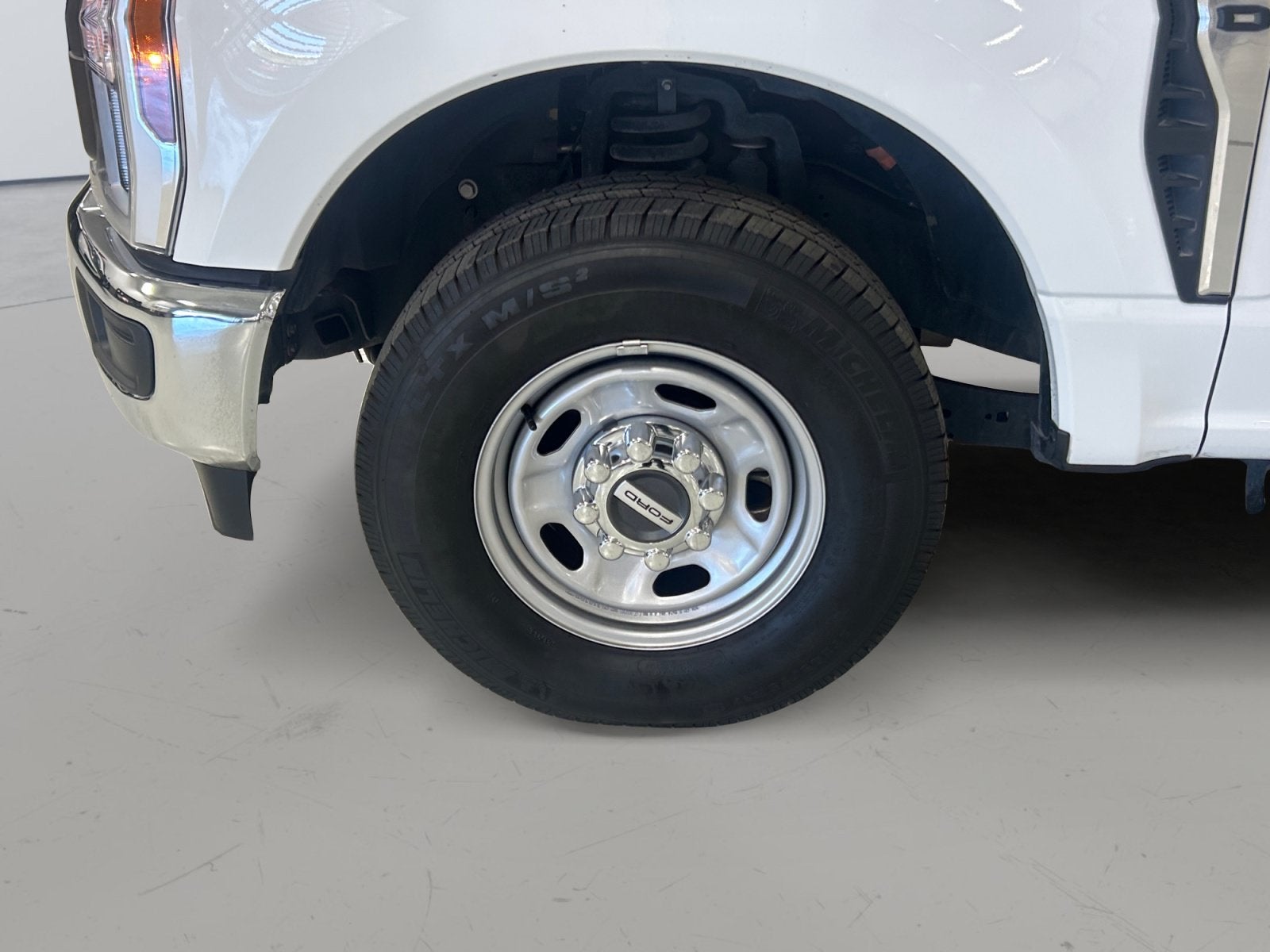 2025 Ford Super Duty F-350 SRW XL