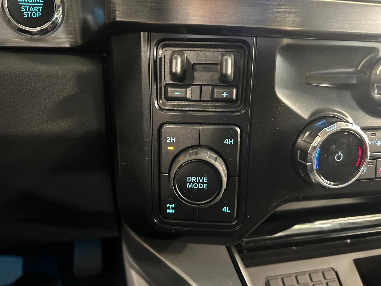 2026 Ford Super Duty F-350 SRW Base