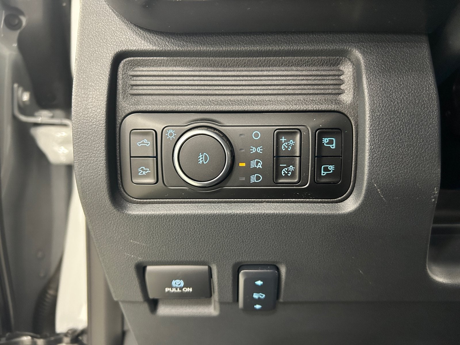 2026 Ford Super Duty F-350 SRW Base