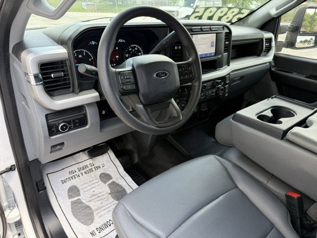 2024 Ford Super Duty F-350 SRW Base