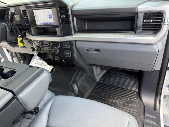 2024 Ford Super Duty F-350 SRW Base
