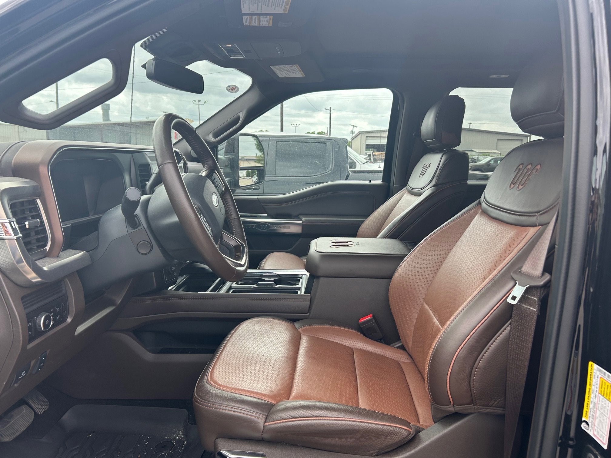 2025 Ford Super Duty F-350 SRW Base