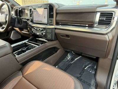 2025 Ford Super Duty F-350 DRW Base