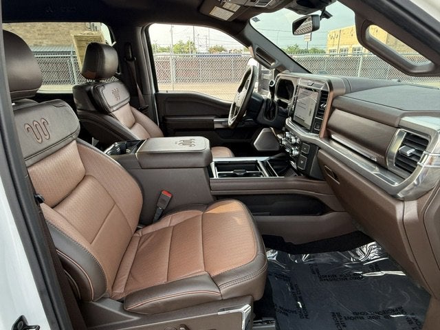 2025 Ford Super Duty F-350 DRW Base