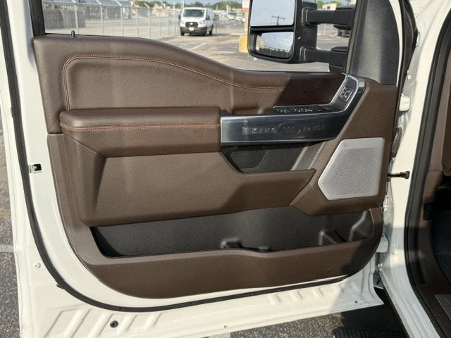 2025 Ford Super Duty F-350 DRW Base