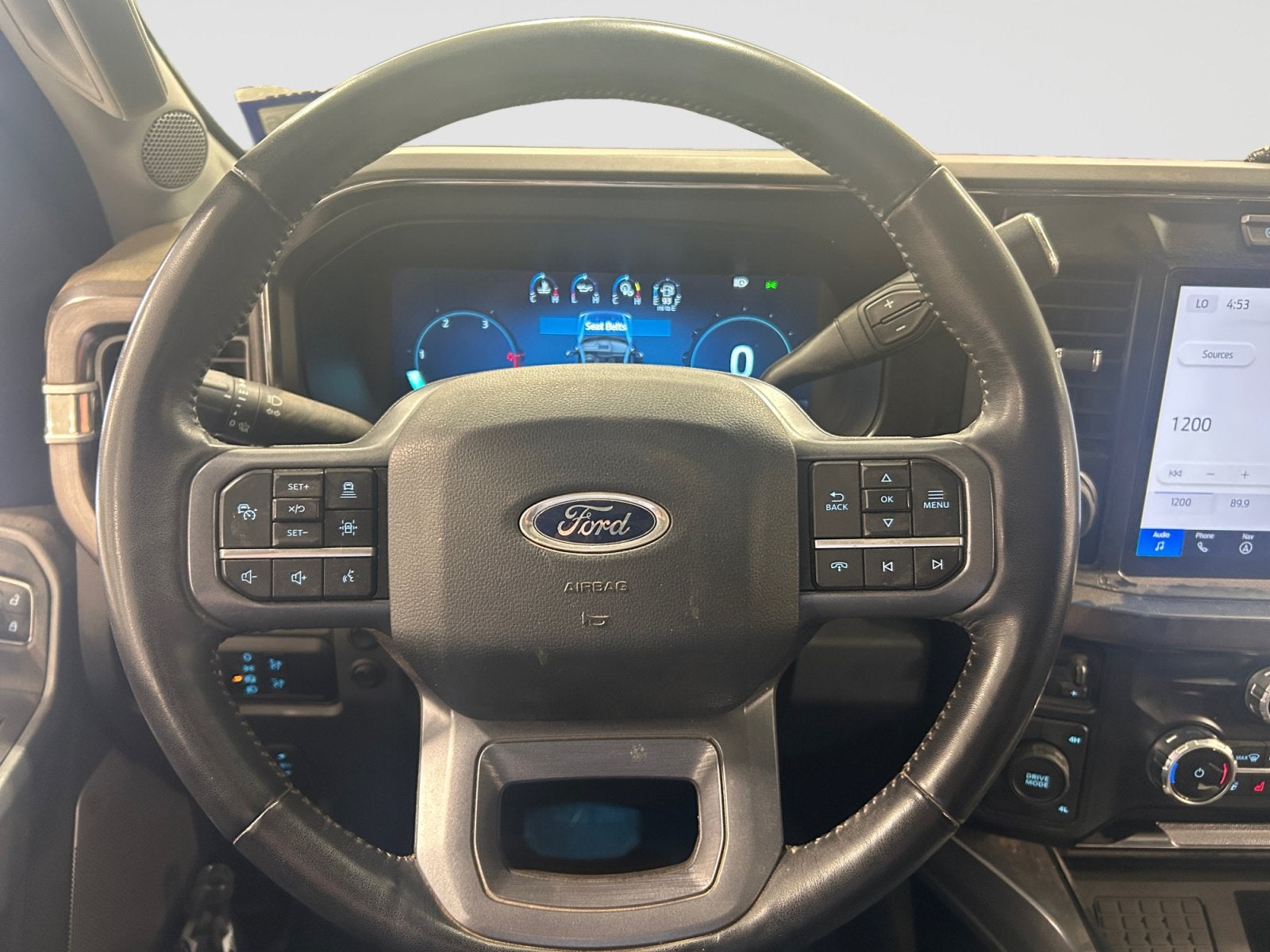 2023 Ford Super Duty F-350 DRW Base