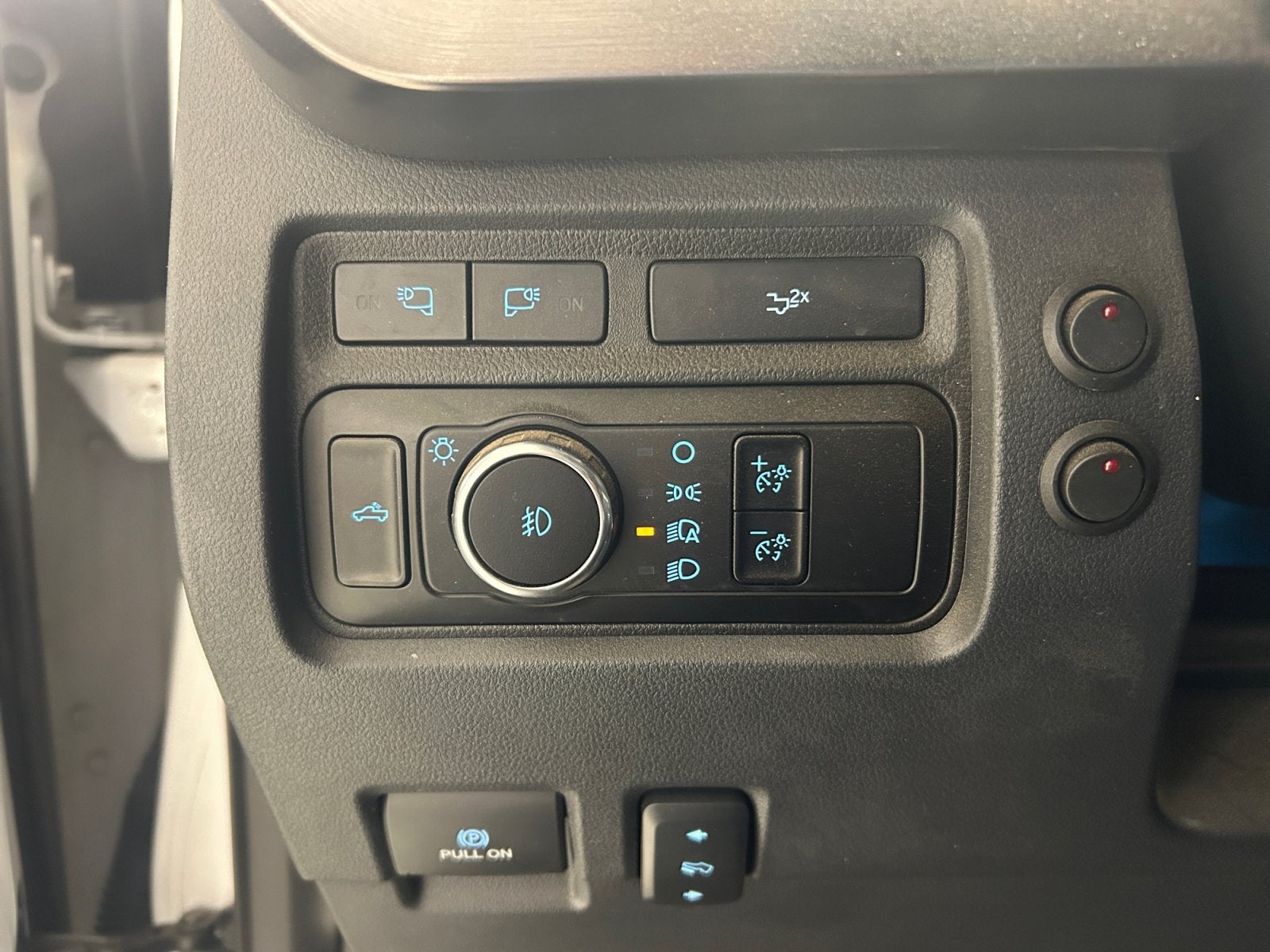 2023 Ford Super Duty F-350 DRW Base