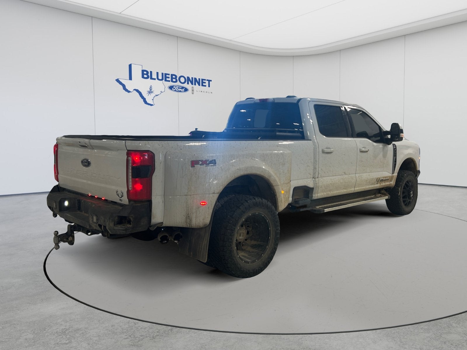 2023 Ford Super Duty F-350 DRW Base