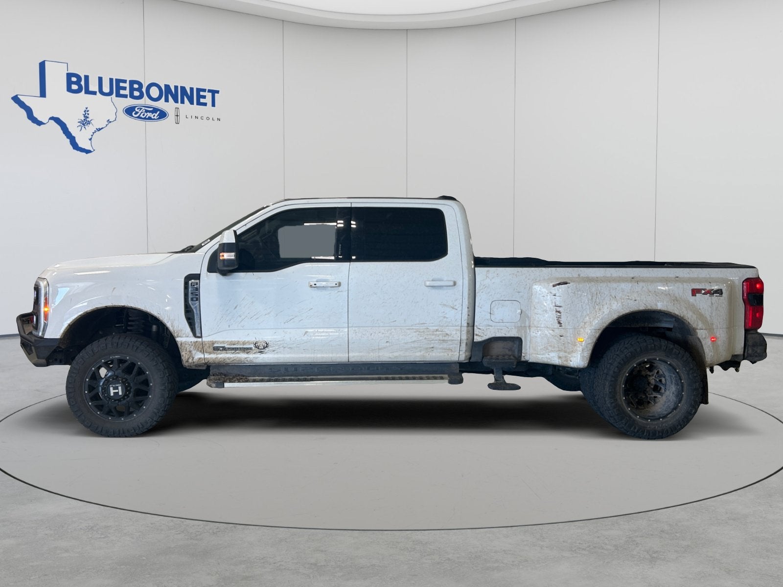 2023 Ford Super Duty F-350 DRW Base