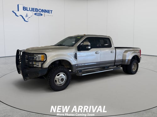 2017 Ford Super Duty F-350 DRW Base