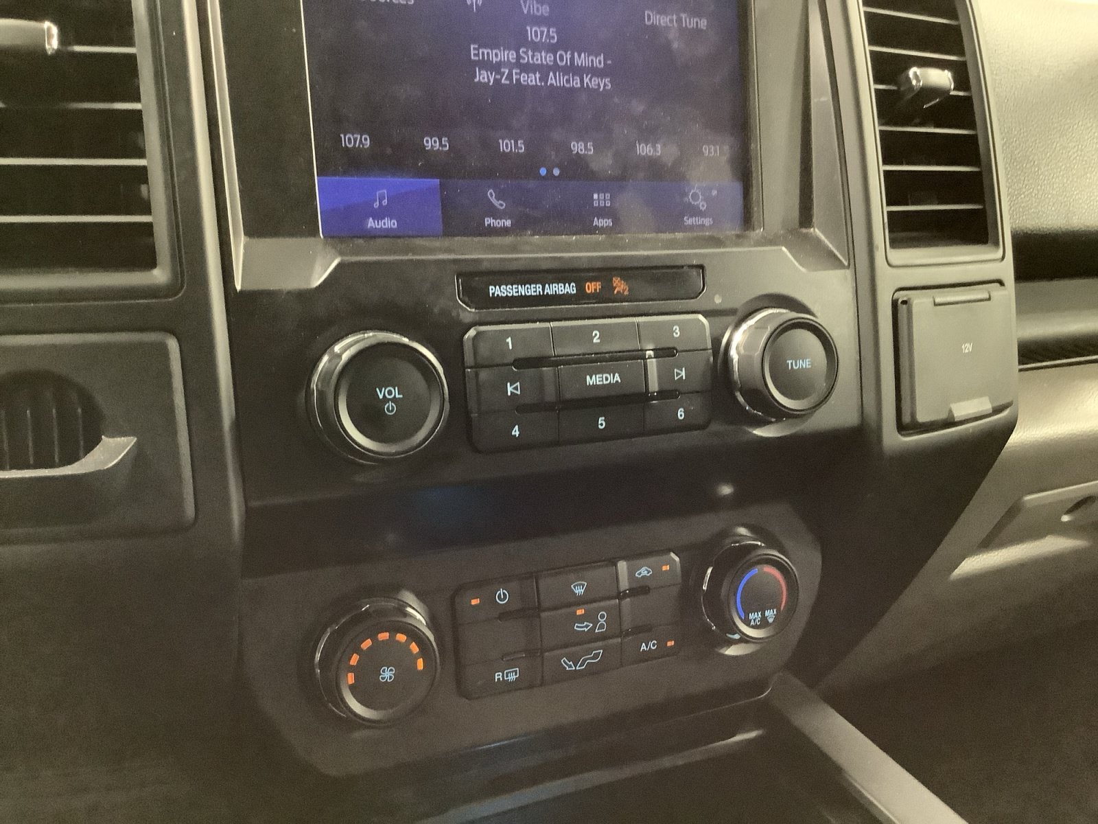 2020 Ford F-150 Base