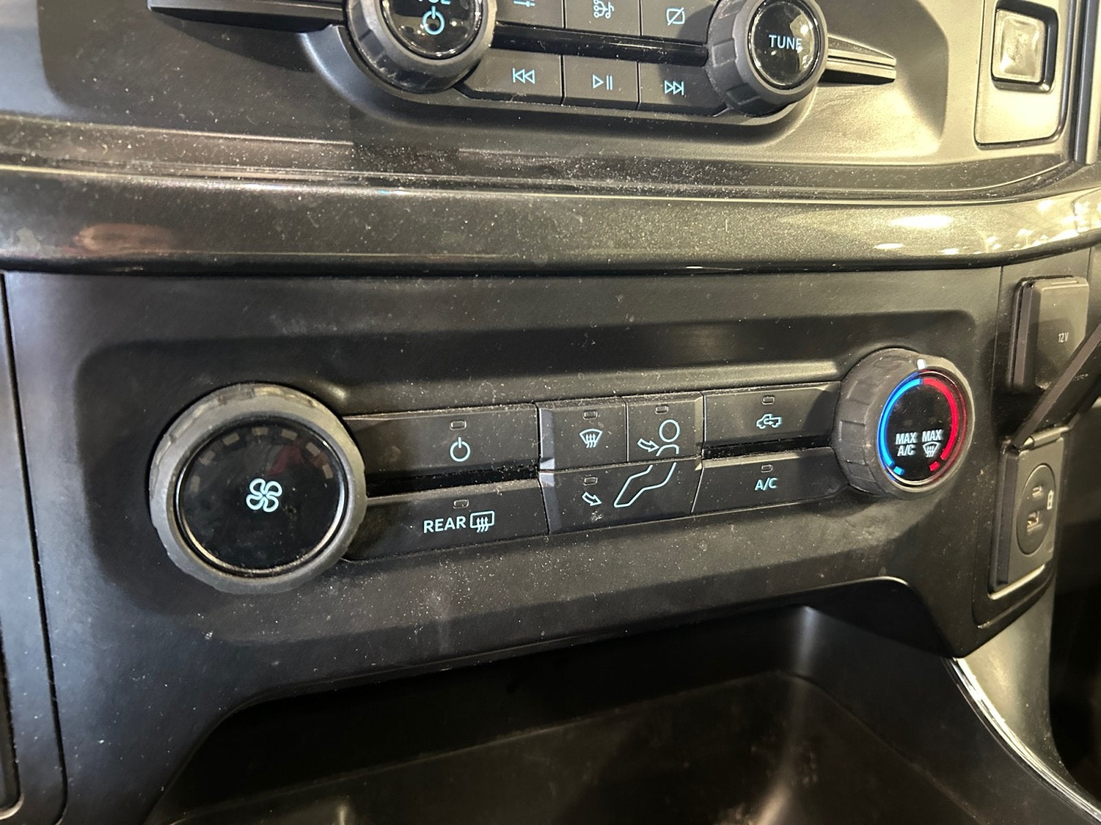2021 Ford F-150 Base